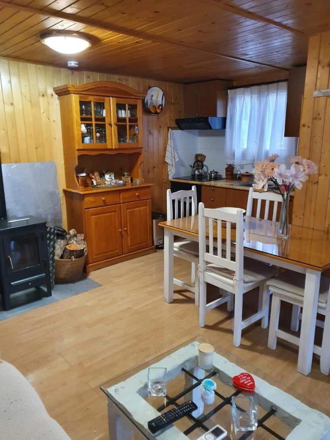 Cabana De Madera Especial Y Acogedora Cardenete Kültér fotó
