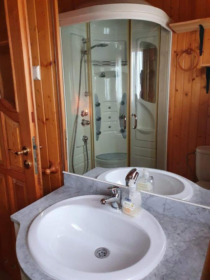 Cabana De Madera Especial Y Acogedora Cardenete Kültér fotó