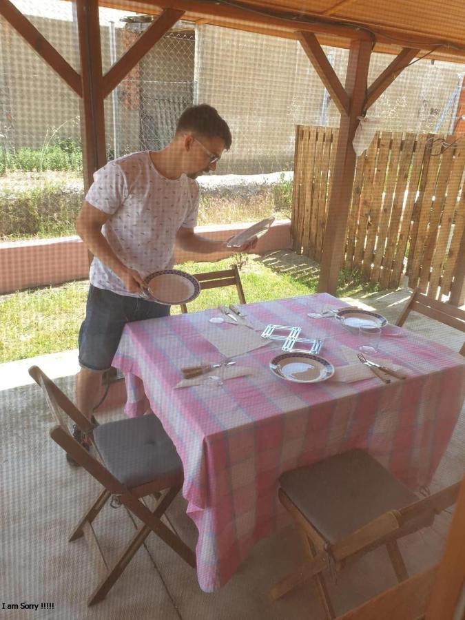Cabana De Madera Especial Y Acogedora Cardenete Kültér fotó