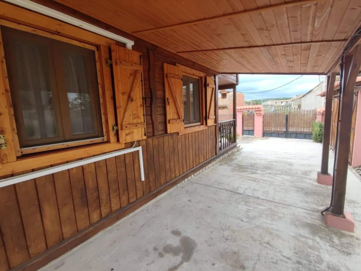 Cabana De Madera Especial Y Acogedora Cardenete Kültér fotó