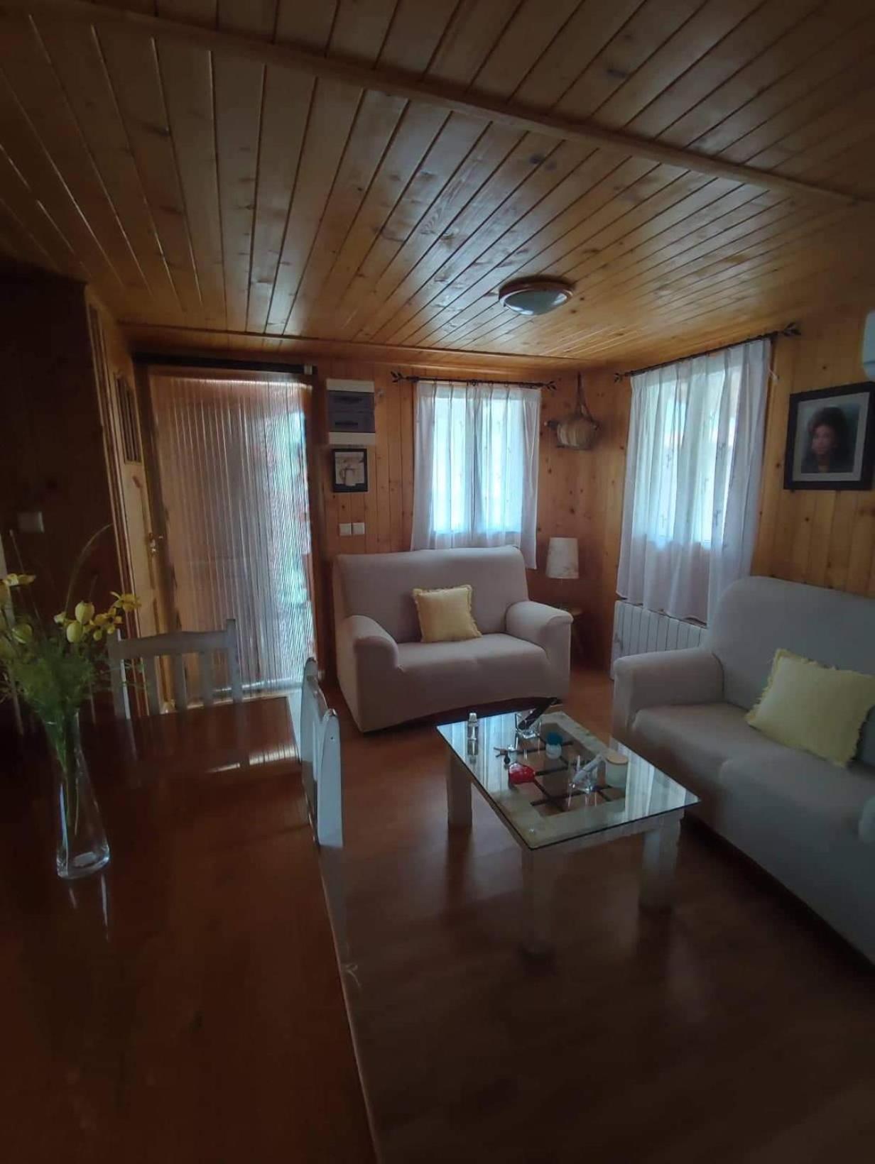 Cabana De Madera Especial Y Acogedora Cardenete Szoba fotó