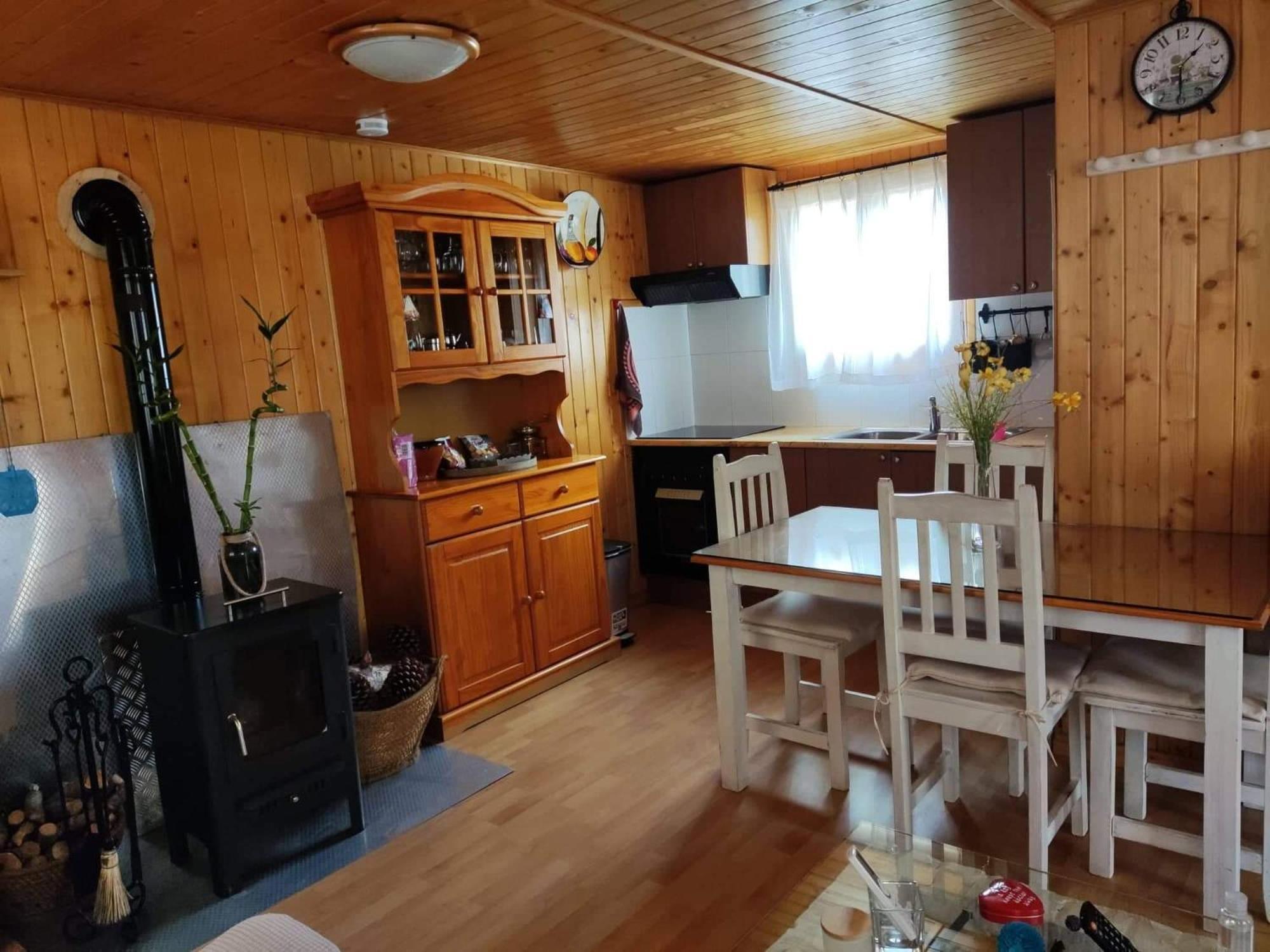 Cabana De Madera Especial Y Acogedora Cardenete Szoba fotó